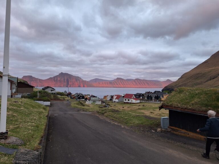 15 25 05 07 09 Velkommen Til Gjógv